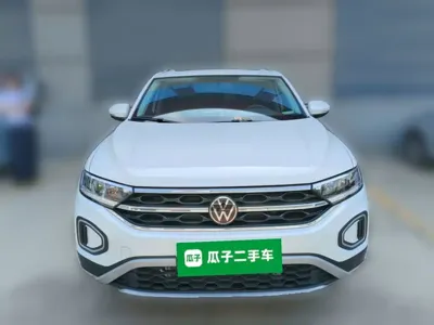 Volkswagen T-Roc 2023, 14600 км, за 17401.15 USD - фото 24