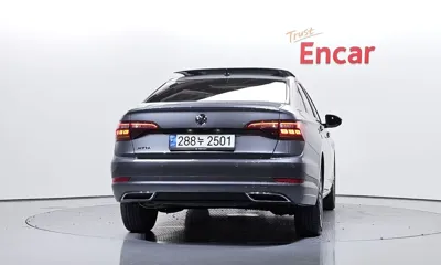 Volkswagen Jetta 2021, 43361 км, за 20283.58 USD
