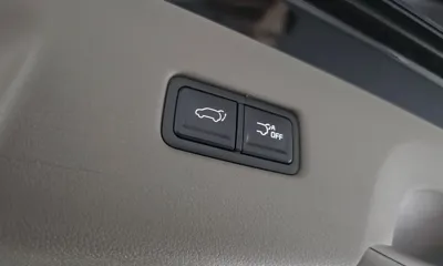 Kia Canival 2024, 3644 км, за 28586.3 USD - фото 20