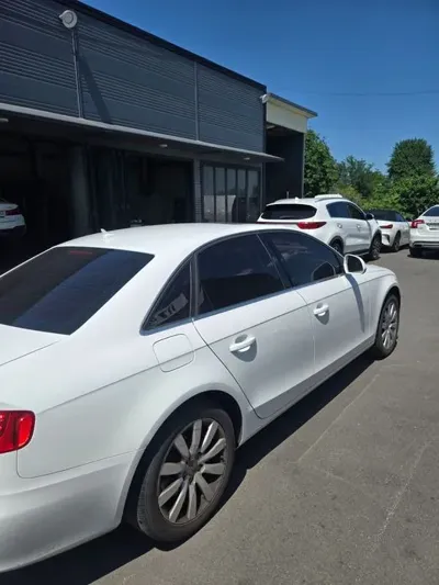 Audi A4 2009, 137331 км, за 1945.1 USD