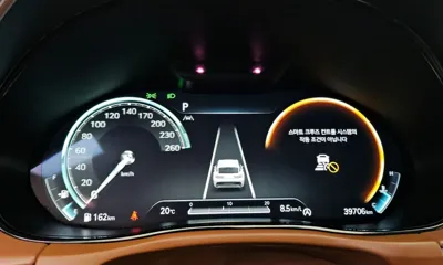 Genesis GV70 2023, 39706 км, за 27296.43 USD - фото 8