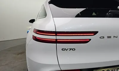 Genesis GV70 2023, 39706 км, за 27296.43 USD - фото 23