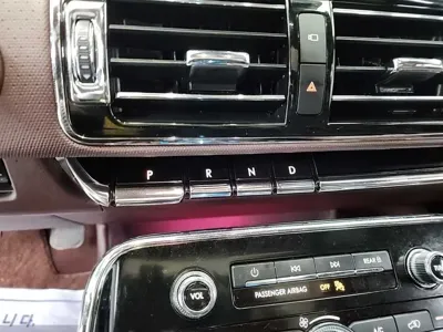 Lincoln Navigator 2019, 175050 км, за 24777 USD - фото 8