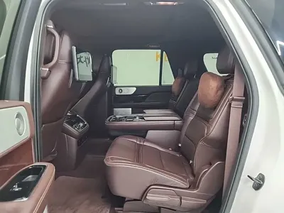Lincoln Navigator 2019, 175050 км, за 24777 USD - фото 12