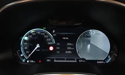Genesis GV80 2023, 24347 км, за 40268.06 USD - фото 8