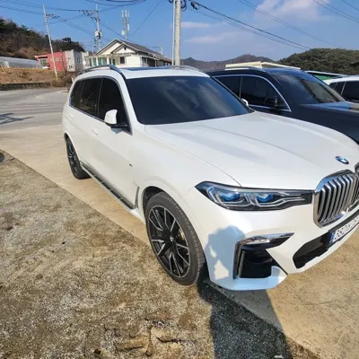 BMW X7 · 2020 год