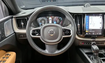 Volvo XC60 2019, 59106 км, за 23387.63 USD - фото 13