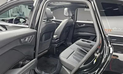 Audi Q4 e-tron 2022, 58255 км, за 66218.49 USD - фото 11