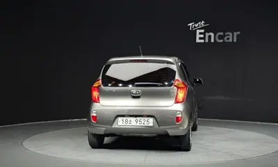Kia Morning 2013, 98144 км, за 2511.9 USD
