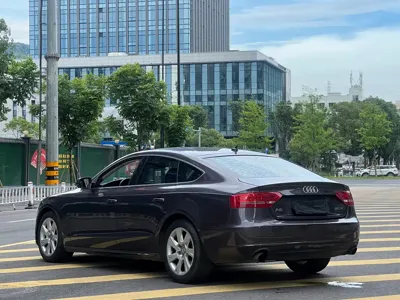 Audi A5 (Import) 2010, 100000 км, за 4372.45 USD