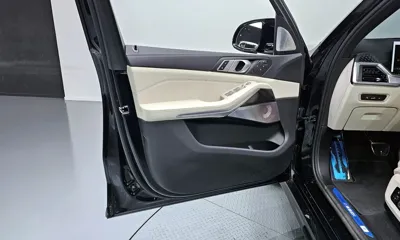 BMW X7 2025, 22913 км, за 91984.63 USD - фото 24