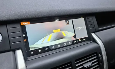 Land Rover Discovery Sport 2017, 70604 км, за 9717.09 USD - фото 15