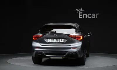 Infiniti Q30 2017, 100910 км, за 5618.72 USD