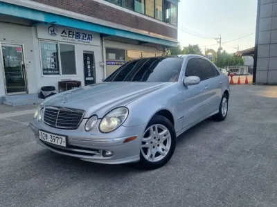 Mercedes-Benz E-Class · 2005 год