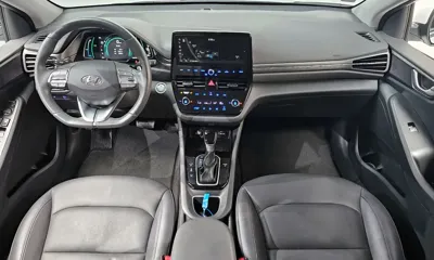 Hyundai Ioniq 2020, 76679 км, за 10218.09 USD - фото 7