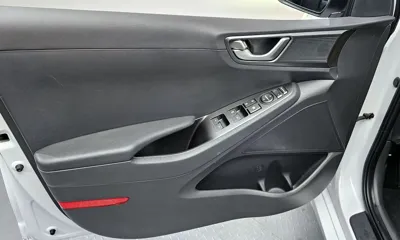 Hyundai Ioniq 2020, 76679 км, за 10218.09 USD - фото 24