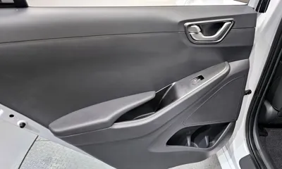 Hyundai Ioniq 2020, 76679 км, за 10218.09 USD - фото 25