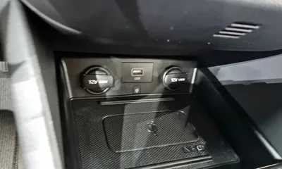 Hyundai Ioniq 2020, 76679 км, за 10218.09 USD - фото 28