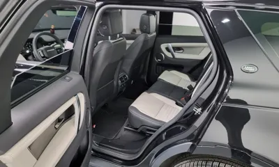 Land Rover Discovery Sport 2024, 7347 км, за 30346.81 USD - фото 12