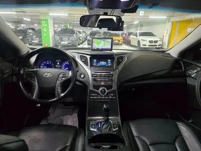 Hyundai Grandeur 2015, 91107 км, за 4825.49 USD - фото 6