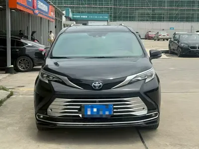 Toyota Sienna 2023, 66000 км, за 36388.18 USD