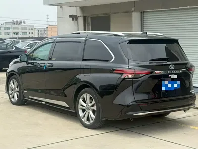 Toyota Sienna 2023, 66000 км, за 36388.18 USD