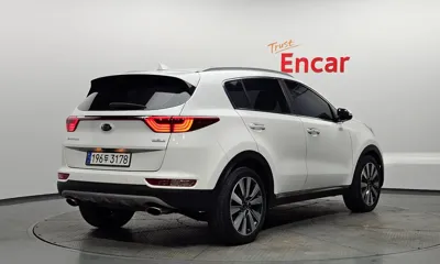 Kia Sportage 2018, 132514 км, за 7615.89 USD