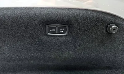 Porsche Taycan 2022, 45351 км, за 69705.97 USD - фото 20