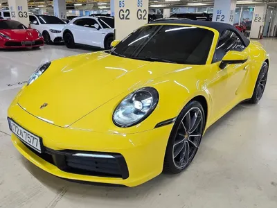Porsche 911 · 2021 год