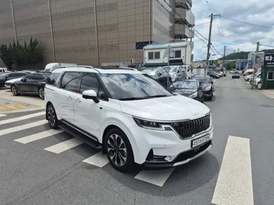 Kia Canival · 2023 год