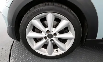 MINI Cooper 2011, 147159 км, за 2582.78 USD