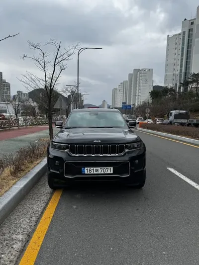 Jeep Cherokee · 2022 год