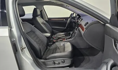 Volkswagen Passat 2013, 130677 км, за 2595.63 USD - фото 10