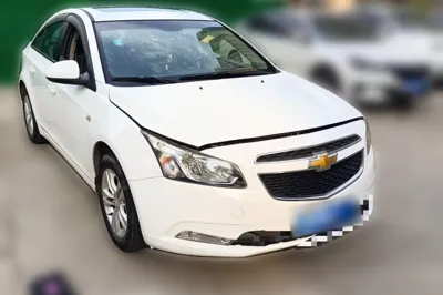Chevrolet Cruze 2015, 98000 км, за 3199 USD