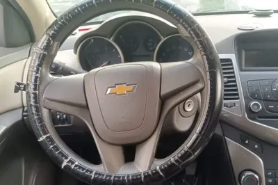 Chevrolet Cruze 2015, 98000 км, за 3199 USD - фото 10