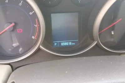 Chevrolet Cruze 2015, 98000 км, за 3199 USD - фото 12