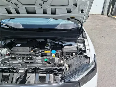 Audi Q4 e-tron 2025, 12300 км, за 21123.96 USD - фото 20
