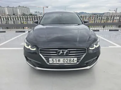 Hyundai Grandeur 2017, 94162 км, за 8970.86 USD