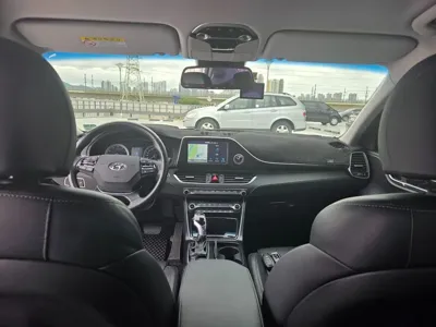 Hyundai Grandeur 2017, 94162 км, за 8970.86 USD - фото 7