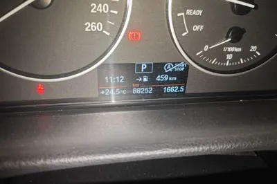 BMW 3 Series 2015, 88200 км, за 7937 USD - фото 9