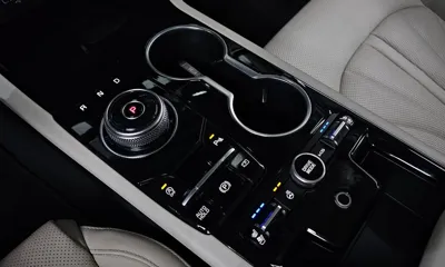 Kia K5 2024, 48607 км, за 18905.08 USD - фото 9
