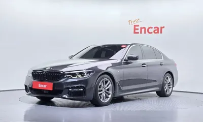 BMW 5-Series · 2018 год