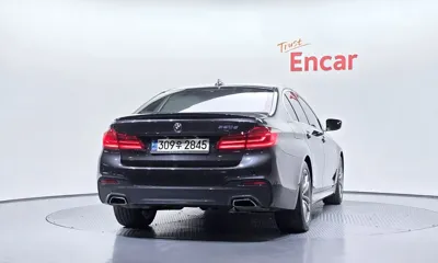 BMW 5-Series 2018, 140946 км, за 14113.17 USD