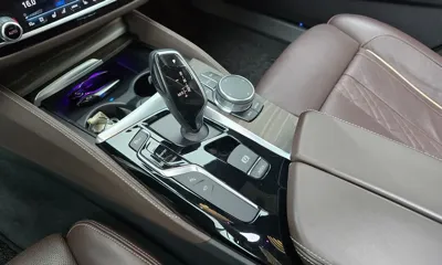BMW 5-Series 2018, 140946 км, за 14113.17 USD - фото 9