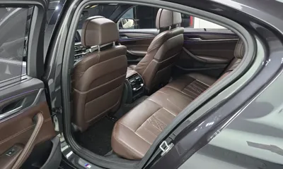 BMW 5-Series 2018, 140946 км, за 14113.17 USD - фото 12