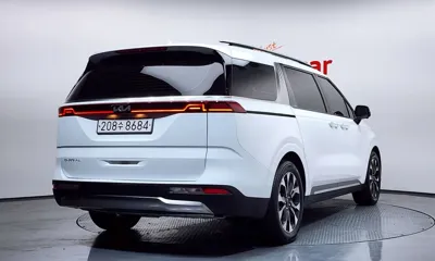 Kia Canival 2023, 122652 км, за 17310.87 USD