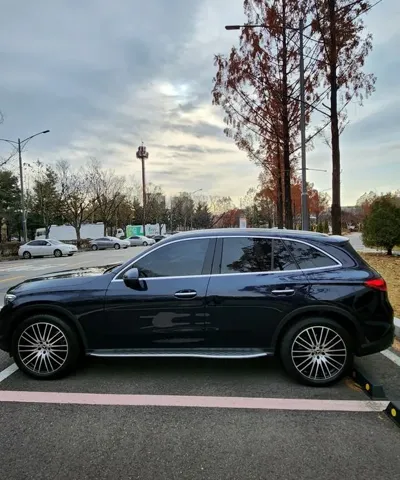 Mercedes-Benz GLC-Class 2023, 43000 км, за 43396.1 USD