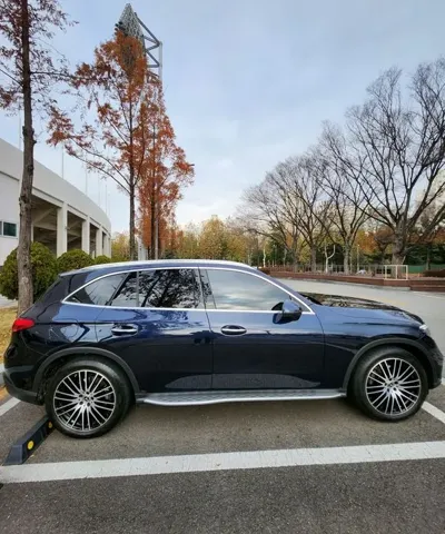 Mercedes-Benz GLC-Class 2023, 43000 км, за 43396.1 USD