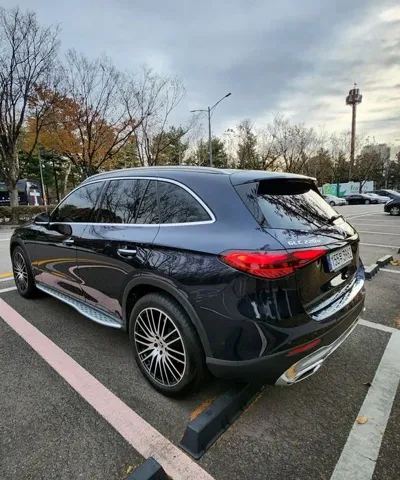 Mercedes-Benz GLC-Class 2023, 43000 км, за 43396.1 USD - фото 6