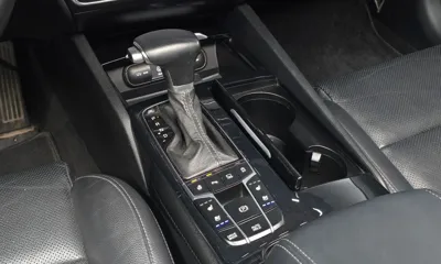 Kia K7 2018, 86807 км, за 8861.76 USD - фото 9